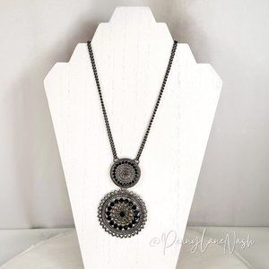 Vintage 2 Circle Etched w/ Black Beads Pendant Silver Necklace